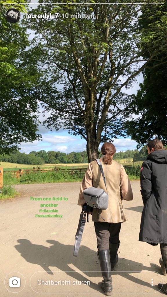 RRankinFans's tweet photo. @ThanklessChild4 @Outlander_STARZ They are only filming him from his back. ๐คฃ #RogersBack #AlwaysASpoiler https://t.co/t6rNjX7TBw