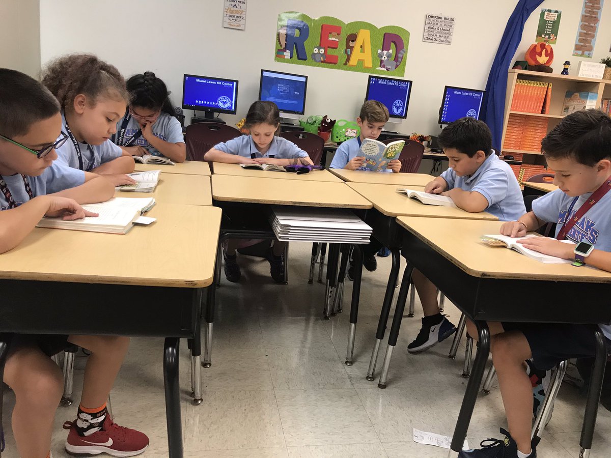 CalaKristina's tweet photo. “The BFG” Literature Circle fun in full swing!
#MDCPSGiftedEDWeek #MiamiLakesK8Center https://t.co/POVS9n3dZG