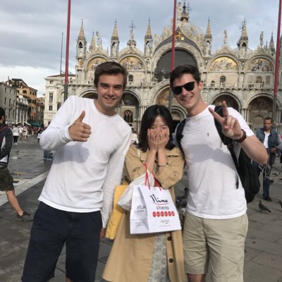zachbezaire's tweet photo. #NewProfilePic https://t.co/QbN3bW5nnS