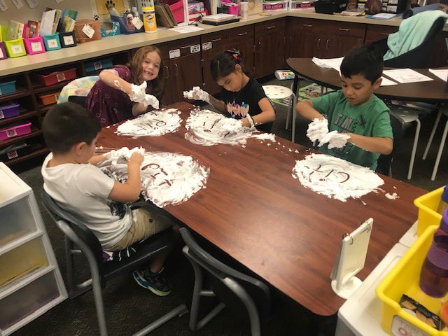 Smith1LSE's tweet photo. Using shaving cream to practice spelling words before the test! I’ve never done this as a teacher bc I HATE making a mess, but I tried something new, and even though it was chaotic and definitely messy, my students LOVED it. #LifeLongLearner #leopardspotting @HumbleISD_LSE https://t.co/SRPU3hm03M