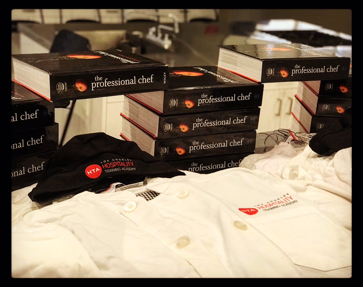 LosAngelesHTA's tweet photo. We are getting ready for the start of our @usdol @lacountywdacs 6th Culinary Apprenteceship! #newbeginnings #futurecooks #culinary #culinarytraining #htala #linecook #prepcook #cook #culinaryapprenticeship #chef #cheflife #professionalchef https://t.co/yShznBMKNZ