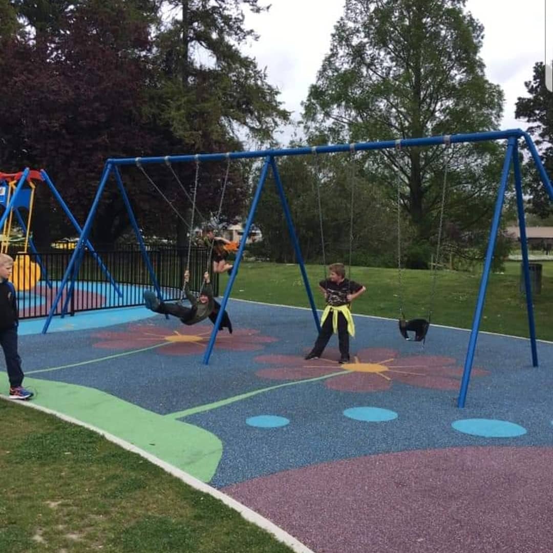 PlaytopN's tweet photo. Great to see all kids enjoying our recent project. 💜💙 at Pollard Park Blenheim #Nike Grind #safer #surfacing #rubber #recycled #wetpoursurface #playground #park #school #fun #ECE #EPDM #NZ #NewZealand https://t.co/Co31Wj5319  #safersurfacing
https://t.co/Co31Wj5319
0800752986 https://t.co/qTXQANKaH8