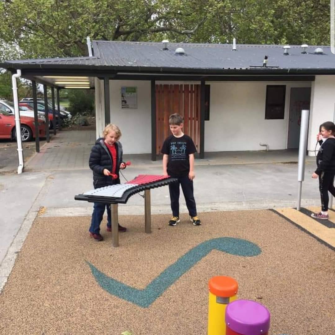 PlaytopN's tweet photo. Great to see all kids enjoying our recent project. 💜💙 at Pollard Park Blenheim #Nike Grind #safer #surfacing #rubber #recycled #wetpoursurface #playground #park #school #fun #ECE #EPDM #NZ #NewZealand https://t.co/Co31Wj5319  #safersurfacing
https://t.co/Co31Wj5319
0800752986 https://t.co/qTXQANKaH8