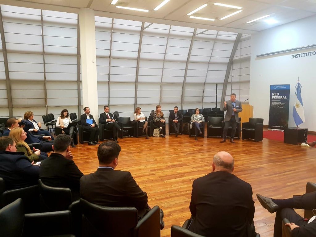 GLOBA_PBA's tweet photo. Participamos del VI Encuentro de la #RedFederal y del networking que se realizó junto a otras provincias del país y organismos de promoción de inversiones y comercio internacional. 

#GLOBA @InvestTradeARG https://t.co/p2ri8WrucO