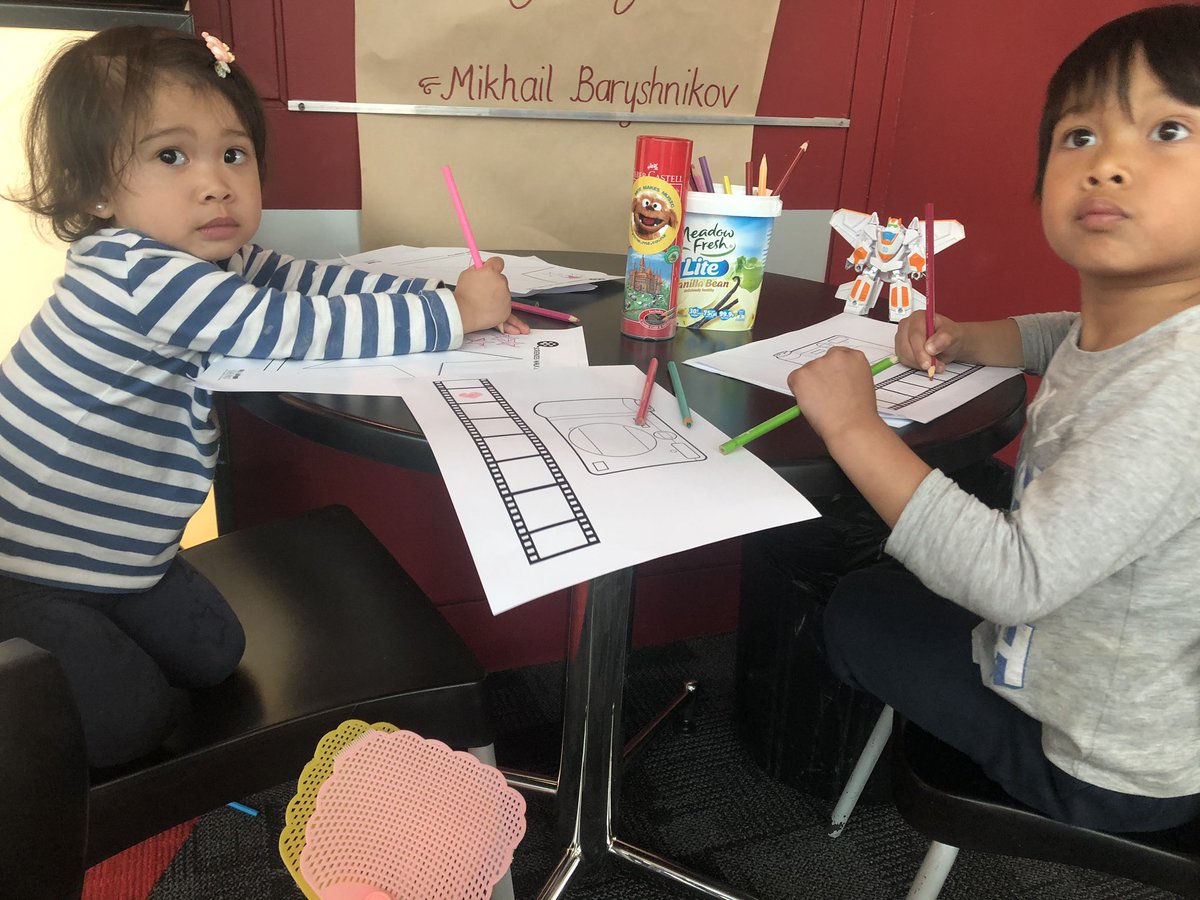 screeniesnz's tweet image. Loving the Hollywood stars, reviews and stories happening after the films @screeniesnz @TAPACakl @NZFilmCommissh