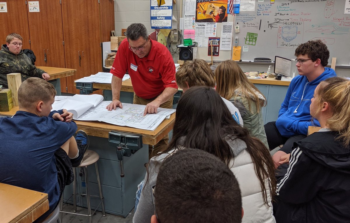 rstribley's tweet photo. Great construction estimating info today from Mr. Jensen from Builders Supply @BuildYourFuture #ProfessionalKnowledge #ThankYou https://t.co/ZKfeBXiRjP
