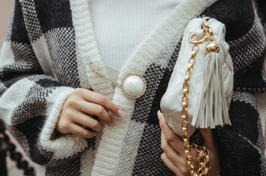 Secret Location tweet media