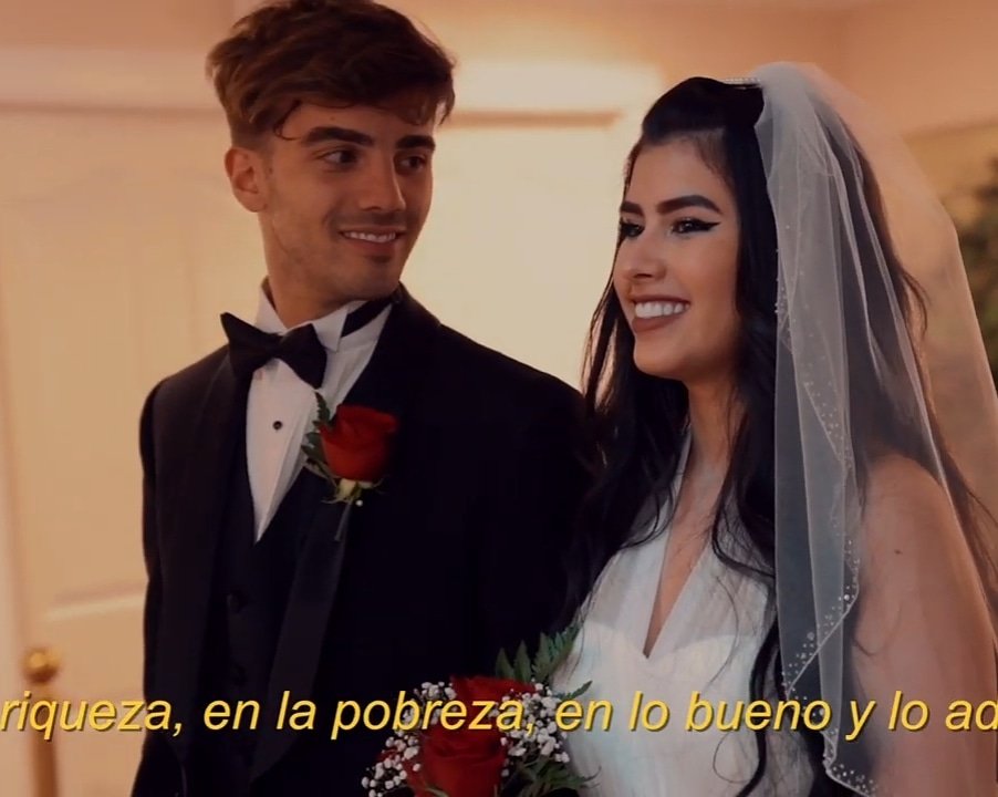 Federico con cara de asustado esperando que diga que si quiere jajajajaa