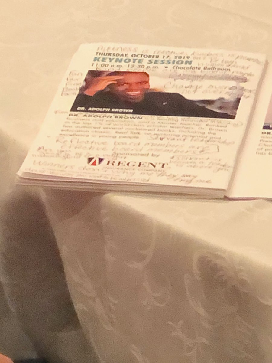 docspeaks's tweet photo. 😊#memorablemoments this week🔥#DocSpeaks 🎤💫 1-Seeing the best #schoolsign 🤩 2-Seeing copious notes 📝 of an audience member ☺️3-Meeting the fellow former polevaulter who broke my state record by 2 feet 😲& 4- Most touching was being able to honor the #paraprofessional 🙌🙌🙌 https://t.co/KTvD34Ezrl