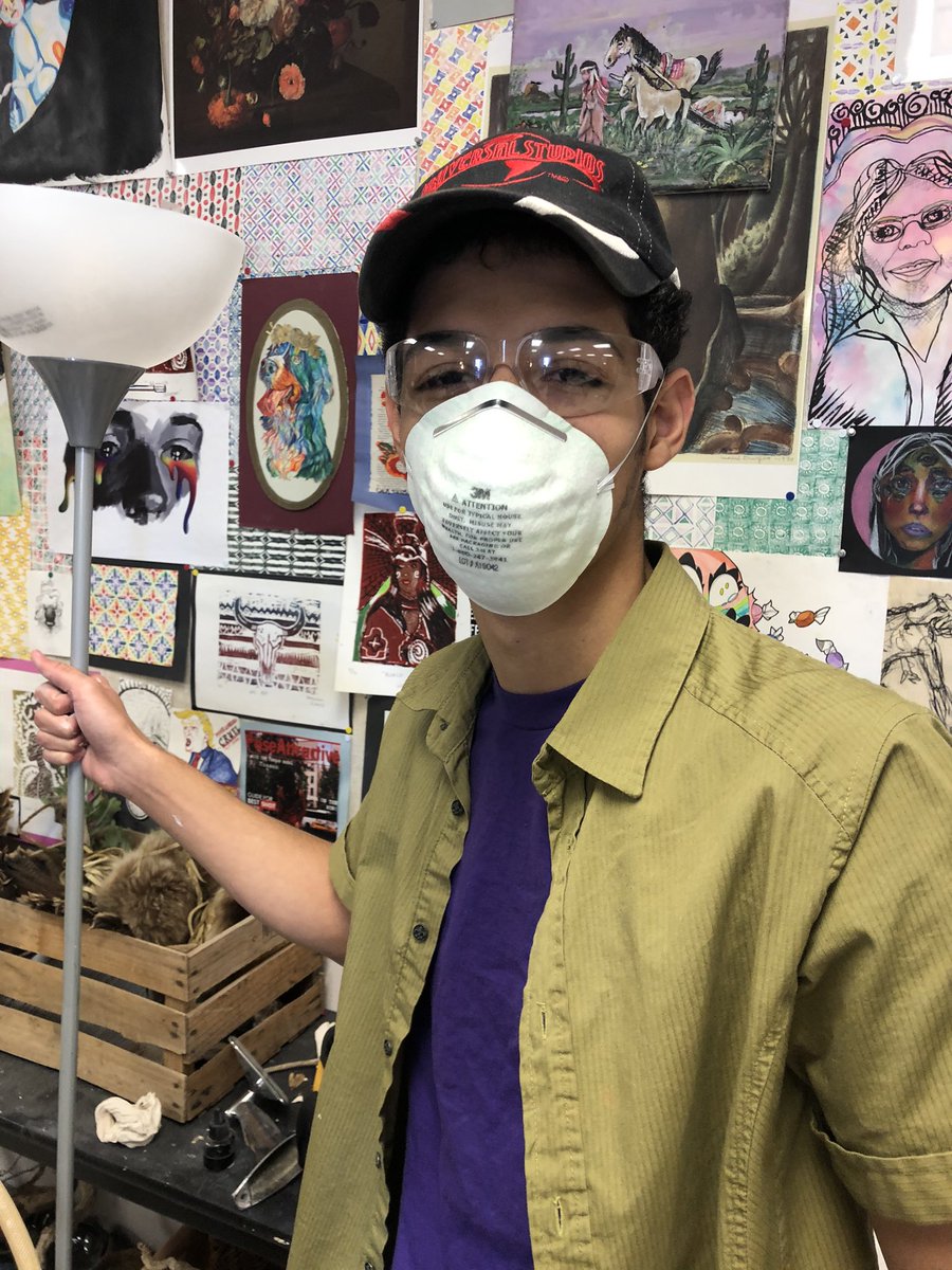 El_Blackwell's tweet photo. The Ceramic crew is always down for a messy time — thankfully! 👍🏽 💪🏽#arteducation #ceramics #pugmill #community https://t.co/jly6HtELOD