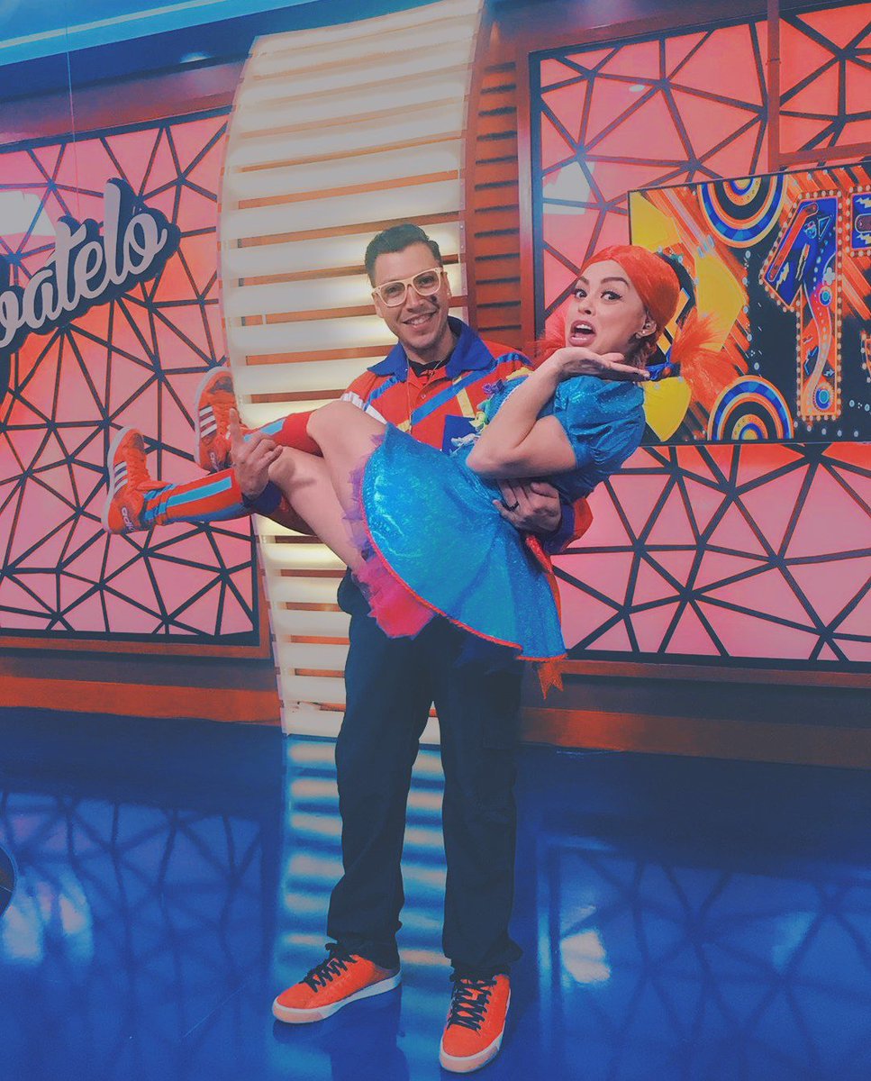 BiSanchez_gom's tweet photo. Ah, prro...🤭 ¡Qué lindos se ven juntos, los novillos!💕🙌🏻 #snooby #Orapri #acabateloenel6 https://t.co/TLnXTrMI49