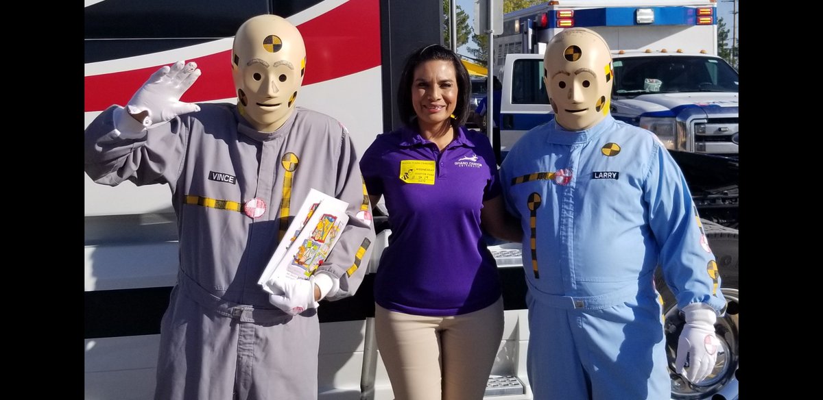 Blanca_Topete's tweet photo. Star struck @HHeights_ES as I got to personally meet the #CrashDummies during #CareerDay! Happy to have shared information about #GCU and have sparked some passion to #FutureLopes!!! Thank you for the invitation @NcarrizozaHhes @ASalazar_HHES @BValdez_HHES 🐝#SISD_PIE https://t.co/mLbg8fU3Ev