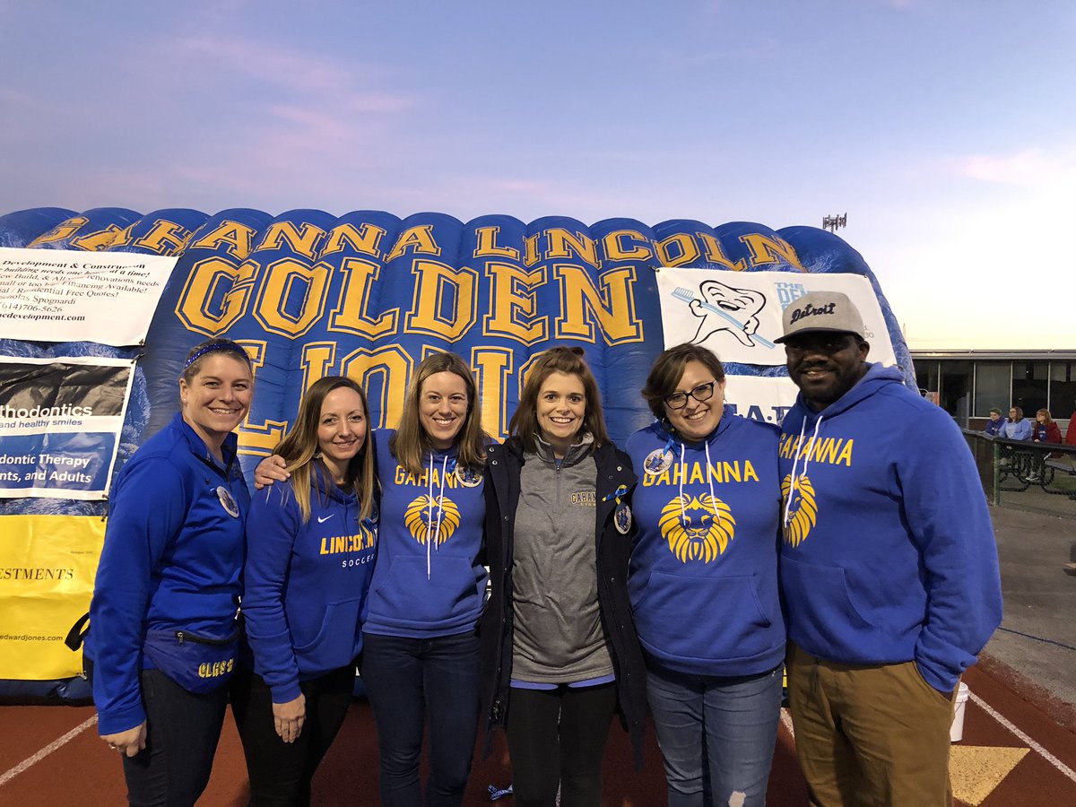 GLHSCounselors's tweet photo. Remembering JaShawn and Tommy and supporting our students 🦁#thisisus #schoolcounselors #oneprideonefamily #theGJPSway @jessicaslocum3 @GLHS_Athletics https://t.co/47YzcWQM42