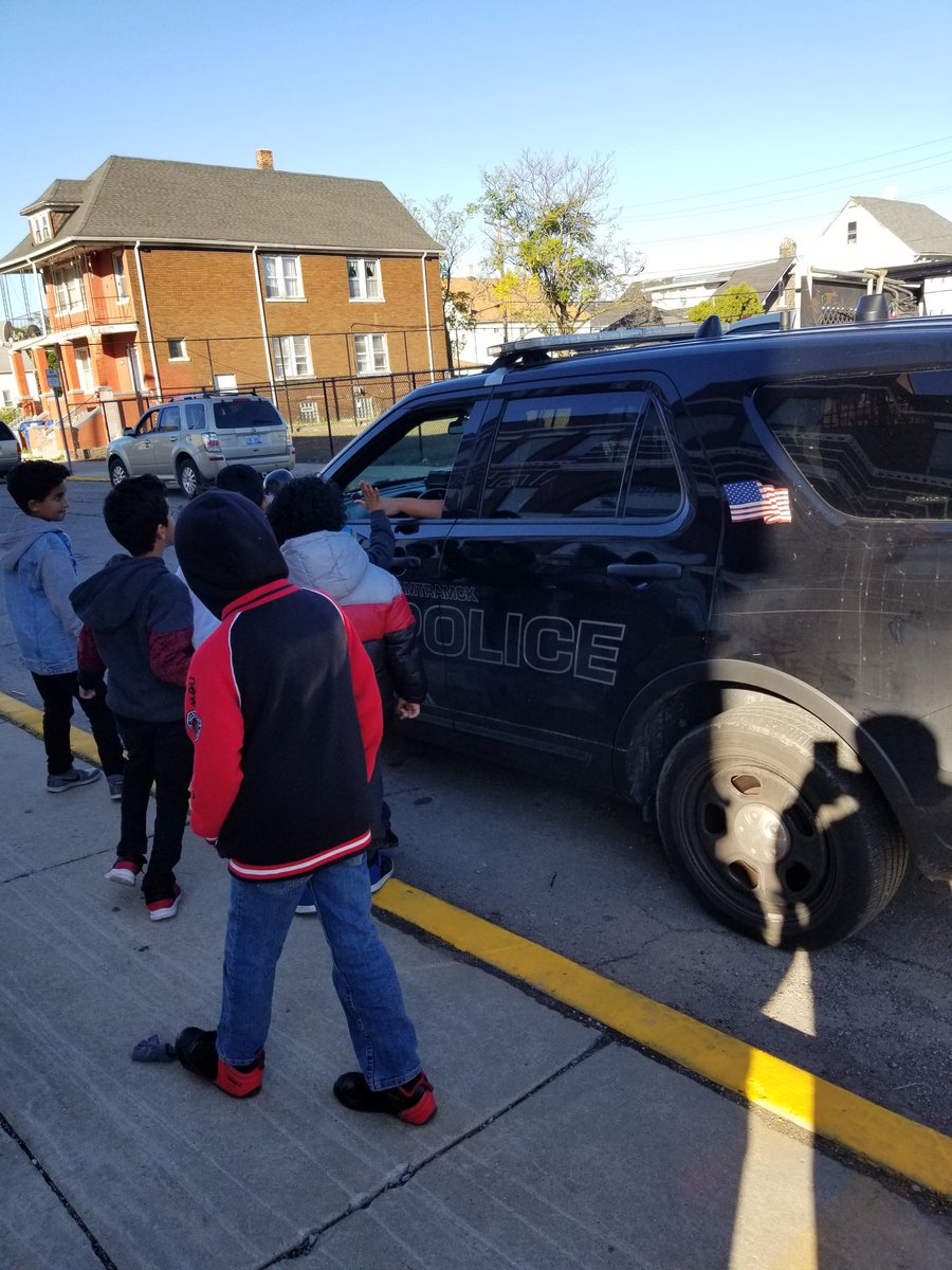 hps_school's tweet photo. @HamtramckPolice Our emergency evacuation walk went very well! Thank you to the students and staff for being awesome and the the Hamtramck Police Department for ensuring our safety on the walk. https://t.co/6a7yY9eYNN
