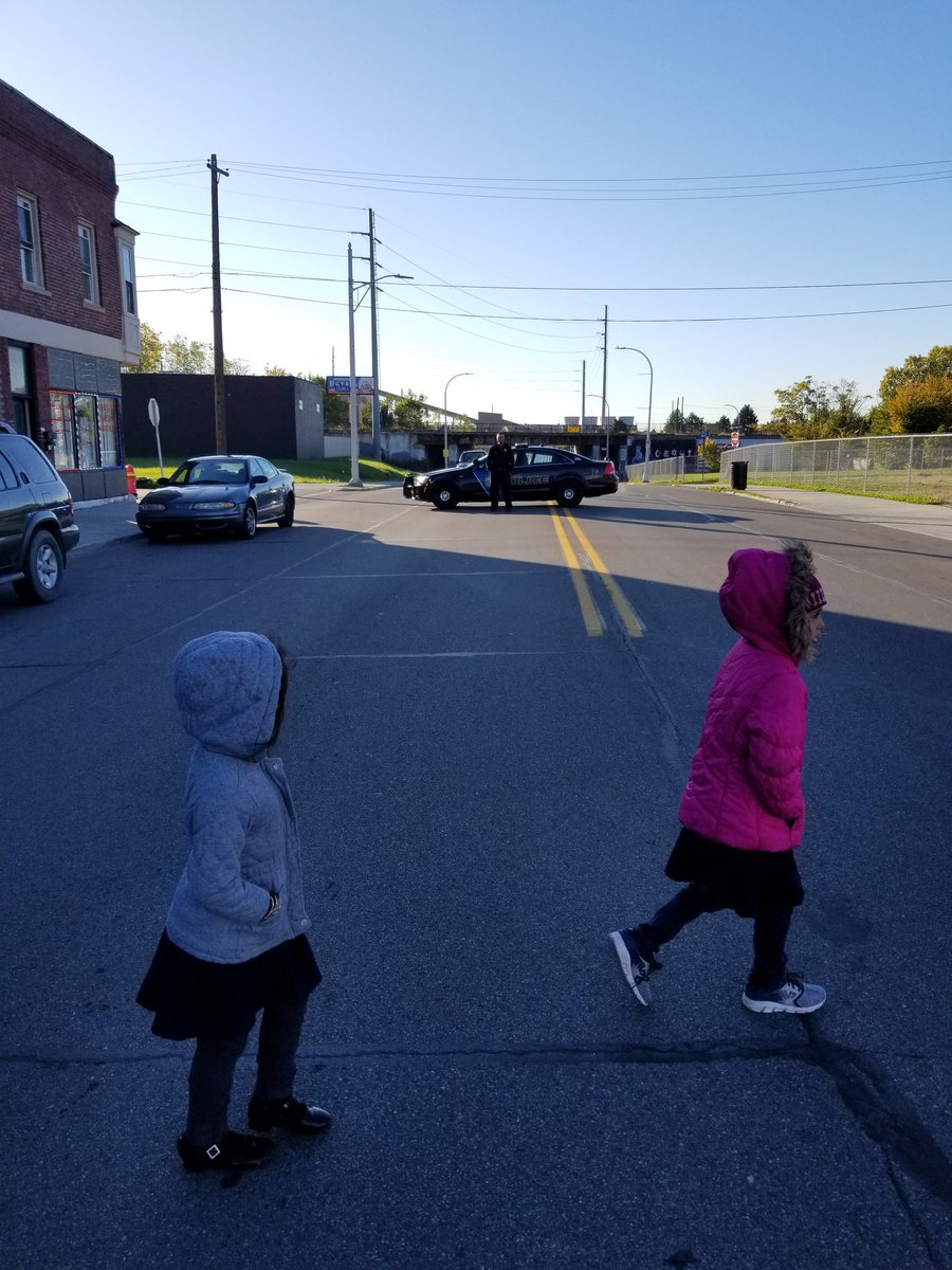 hps_school's tweet photo. @HamtramckPolice Our emergency evacuation walk went very well! Thank you to the students and staff for being awesome and the the Hamtramck Police Department for ensuring our safety on the walk. https://t.co/6a7yY9eYNN