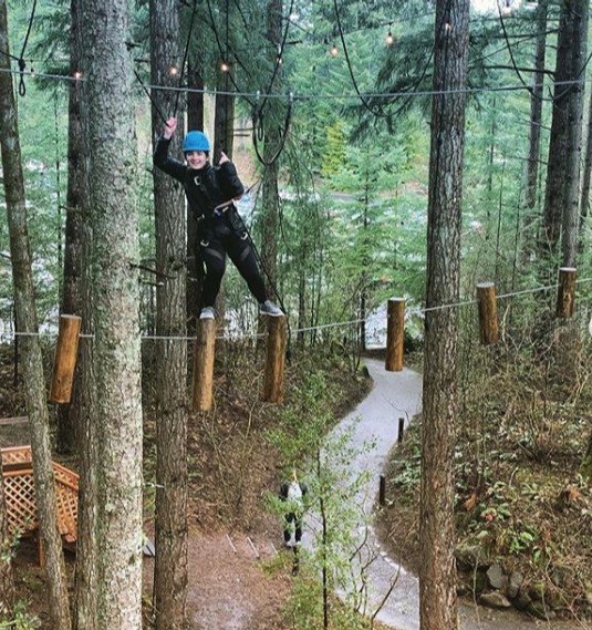 SkamaniaLodge's tweet photo. In the Pacific Northwest it's just known that our coffee is stronger, our trees are greener, umbrellas are frowned upon and the rain never stops us from climbing with
Skamania Lodge Adventures.🌲🙌
#AerialPark #ColumbiaRiverGorge #PNWThings https://t.co/utFQSwq5xx