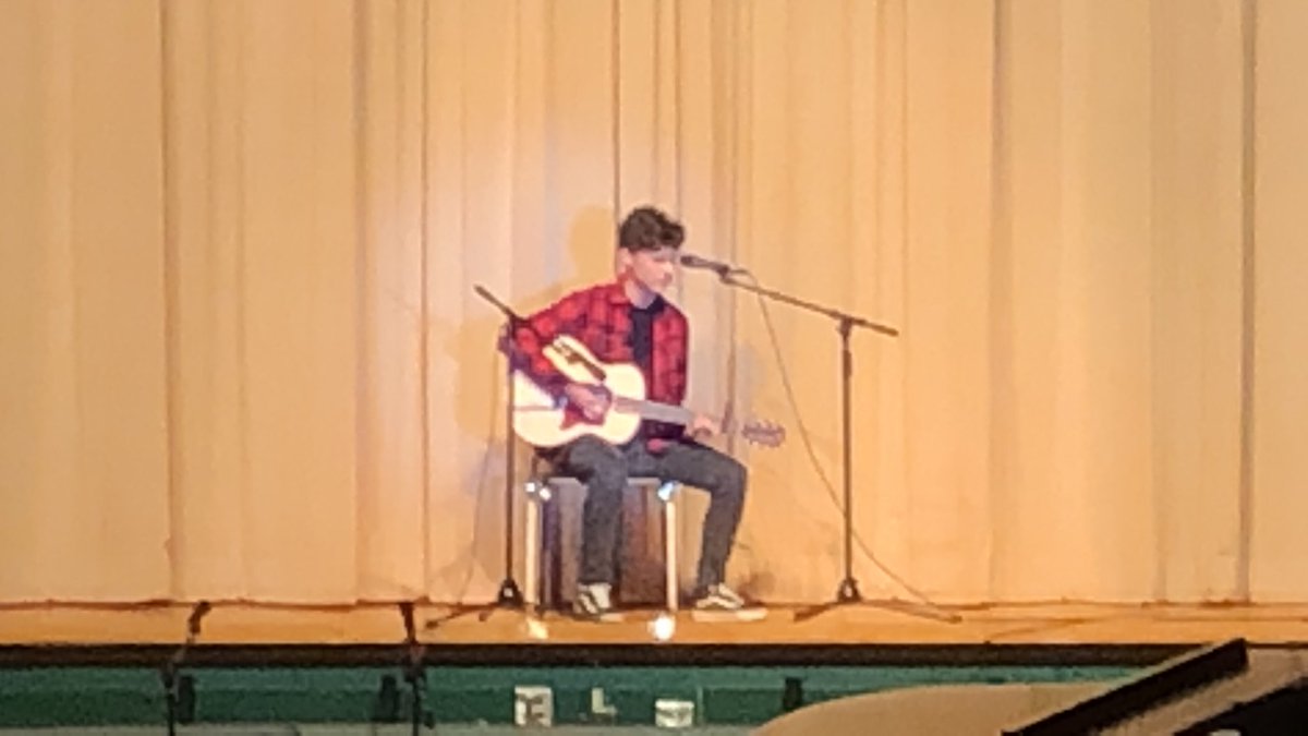 Brandon Flores playing and singing Autumn Leaves! <a href="/GreeceOdyssey/">Odyssey Academy</a> @GCSDsuper @jeffreyhenley