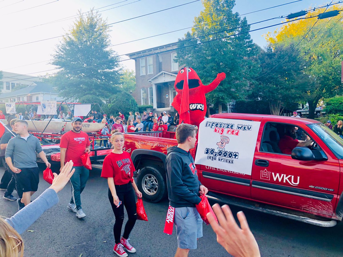 WKUSEAS's tweet photo. ASCE Student Chapter debuted a lifesize LEGO Big Red in tonight’s HOCO parade. They also pulled their concrete canoe that placed 5th in the world. #wku #WKUHC19 https://t.co/fAz5UuEudj