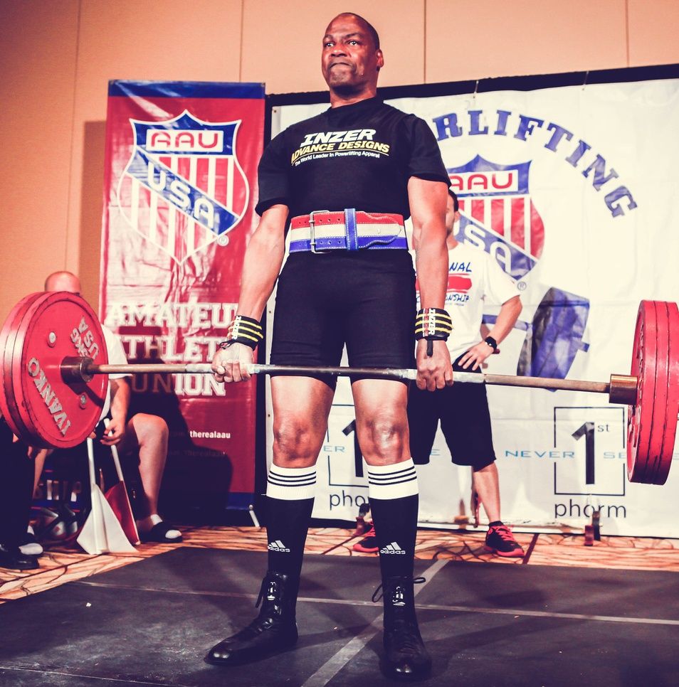 intpowerlifters's tweet photo. #MarkBryant is our lifter of the day AND our 2017 - IPC Lifter Of The Year!   [ https://t.co/6YOzWUSn5T ] #PowerLifting #StrictCurl #Squat #DeadLift #RawPowerLifting #BodyBuilding #WeightLifting #BodyBuilder #WeightLifter #PowerLifter #Strongman #StrongestMan #WorldsStrongestMan https://t.co/8D7lESJQfw