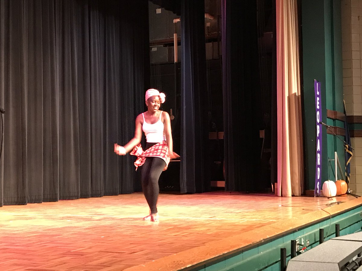 Faradja Kimpinde dancing to “Home”