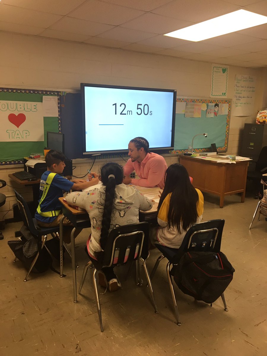 PrincipalDrH's tweet image. Men of Woodward make it happen everyday! Stay tuned for meeting #1 of this fantastic group of Wildcat men and our dads! #pawapproved 🐾#rolemodels #excellentexamples #mentorship