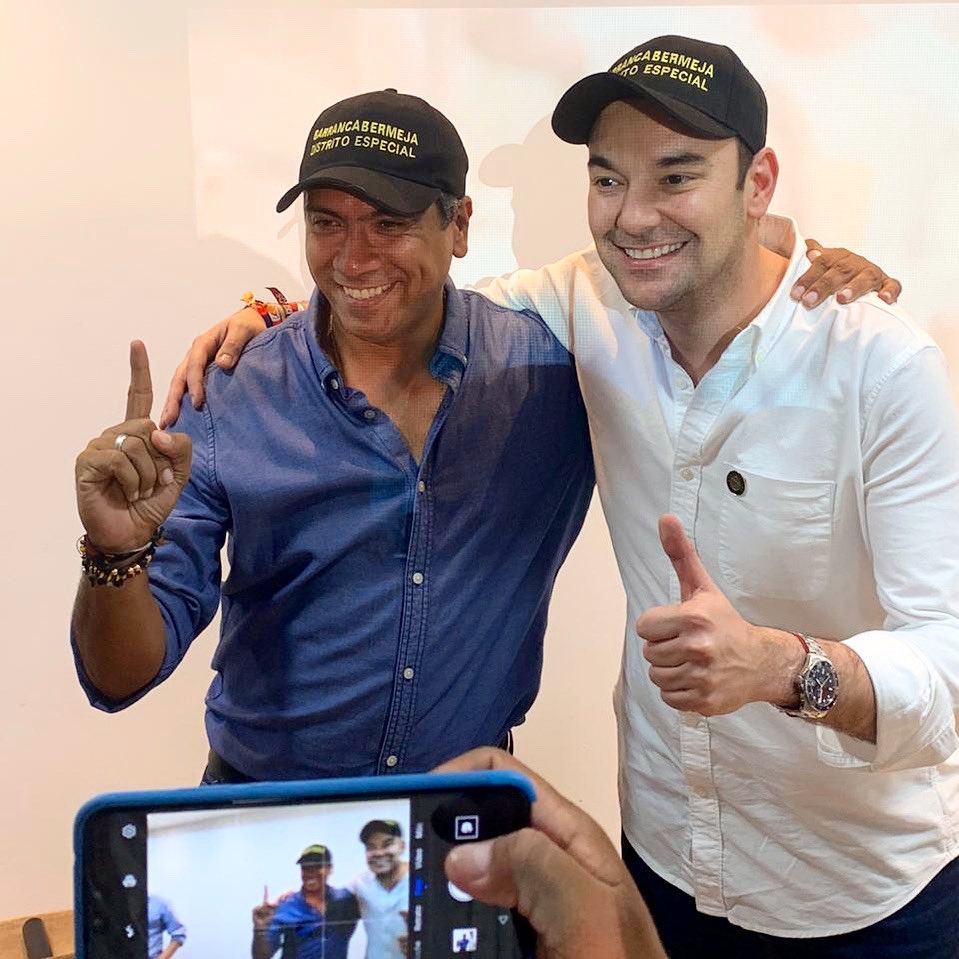 HoracioJSerpa's tweet photo. ¡Nuestro Distrito Especial Barrancabermeja estará en las mejores manos con Alfonso Eljach Alcalde! Brindémosle nuestro apoyo a @alfonsoeljach el próximo domingo 27 de octubre. #FritoSudado #Barranqueñísimo #BellaHijaDelSol #Comemango #Bocachico ¡Unidos podemos hacer más! https://t.co/PbKCIDlpMQ