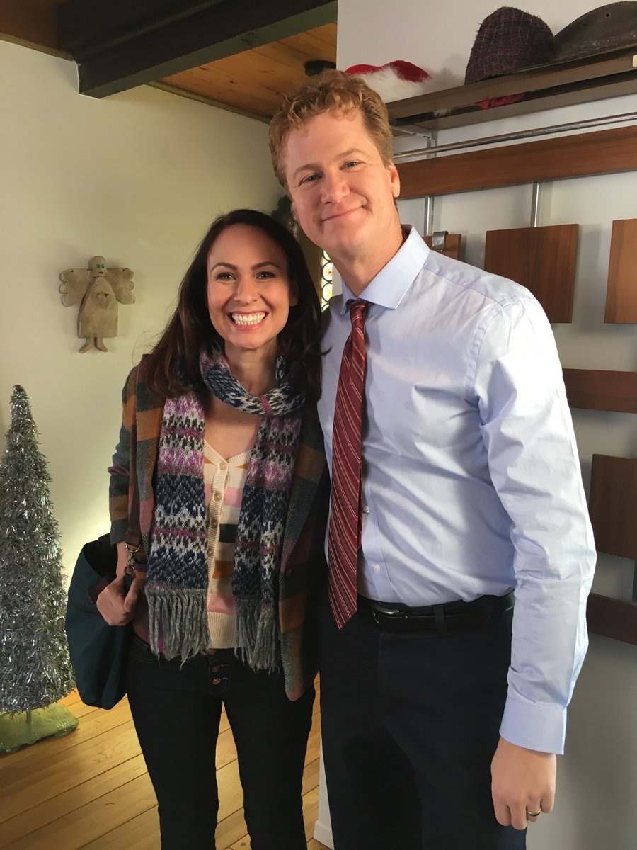 20STL's tweet photo. What a sweet couple! Nothing terrible is going to happen to them, right? #HaveYouNotWatchedOurShow #GetReadyForCarnage #FishStyle! https://t.co/jecORsZ2CQ