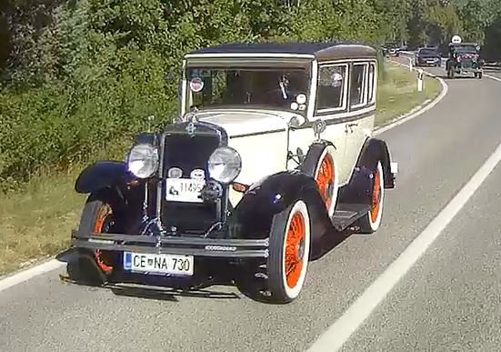 Any vintage car buffs out there who know what make this car is? We passed a convoy of 7 or 8 of them in Croatia and I've spent ages googling to no avail. Picture is from the dash cam so quality is not good enough to zoom in on the badges.