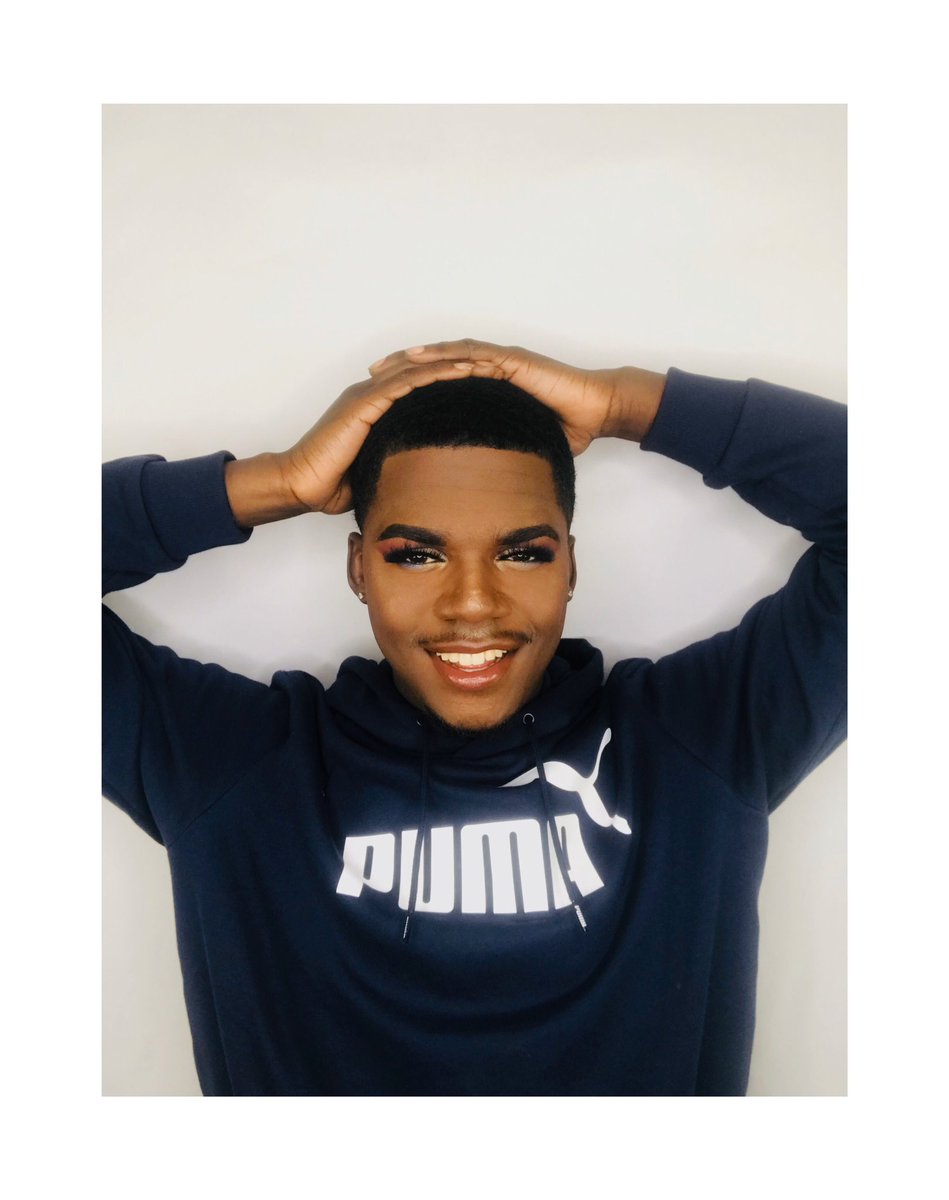 tompibeauty's tweet photo. This look was all new products that I tried out! 👀 
Make sure y’all follow my beauty page 👇🏾
@tompibeauty .
.
.

#cincinnatiartist #cincinnatimakeupartist #cincinnatimakeup #houston #houstonmakeupartist  #cincinnati #menthatblend https://t.co/KyWjMsuGMc
