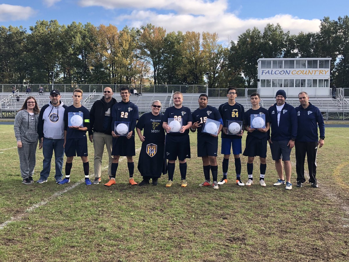 SaddleBrookAD's tweet photo. Congrats to the boys soccer team on a 6-1 win on senior day. Thank you seniors for your dedication to the program. You will be missed. https://t.co/FtDNrCqTYa