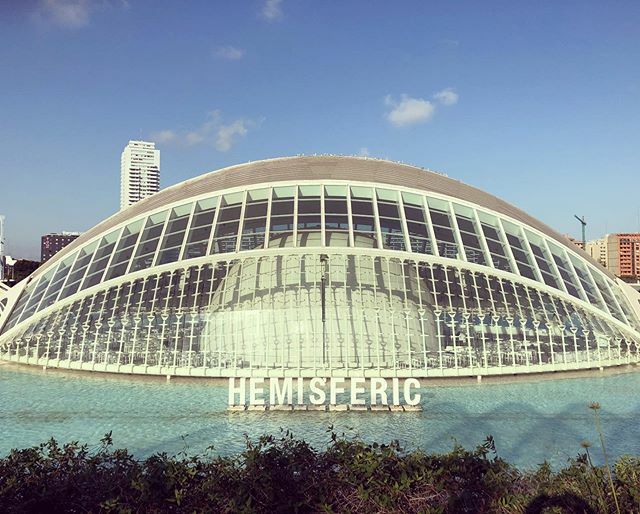 tgotterbarm's tweet photo. #architecture #valencia #hemisferic https://t.co/rcrgsRVpzn https://t.co/pHC4Shoeli