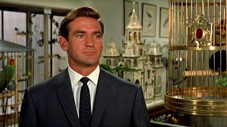 86. Rod Taylor One of the earliest Aussie to hit it big in Hollywood.Stardom called in THE TIME MACHINE. Loved him as the protective Mitch in THE BIRDS.Supporting roles in THE V.I.P's, THE GLASS-BOTTOM BOAT, PICTURE-SHOW MAN.Both the Oscars and AACTA ignored him for honorary