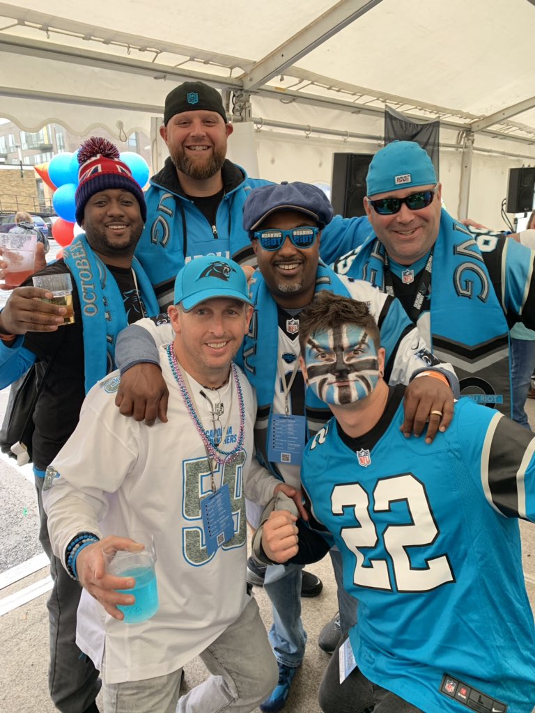 iAmChrisNeal's tweet photo. Undisputed Heavyweight Tailgate Champions of the Wooooorrrrrlllllddddd!!! #DoYouRiot #KeepPounding #Legendary #PanthersInLondon @BigDintheQC @pantherrob1 @95KeepPounding https://t.co/fCRtvJH7tF