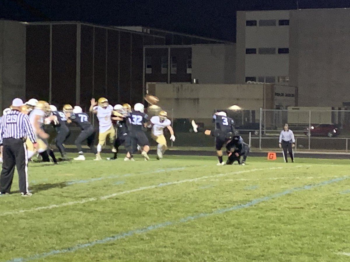 CCPS_WHS_OWLS's tweet image. Half-Time score WHS 28, Century 0. Keep it going owls! #owpride