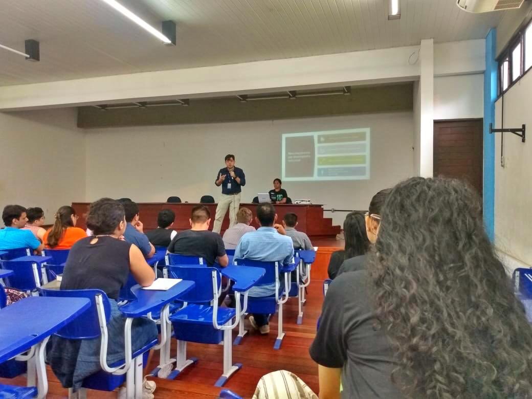 O ministrante Thiago Dias Costa deu uma excelente palestra na XJAC, ele abordou o tema: Perspectiva de um analista do comportamento á promoção da saúde do trabalhador moderno 💚✨!