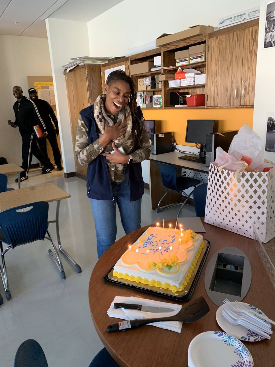 BallouSTAYDC's tweet photo. We told y’all we were gonna appreciate our Principal all month long, that’s exactly what we meant. Happy Principal Appreciation Month Cara Fuller! We love you! https://t.co/kqG5vzh1Tf