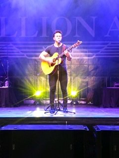 TippinAaron's tweet photo. Great time in Austin, TX doing private show for Million Air @tomtippin @TheaTippin @austintexasgov #ontour #concert #ontheroad #music #Texas https://t.co/XGnLasE9It