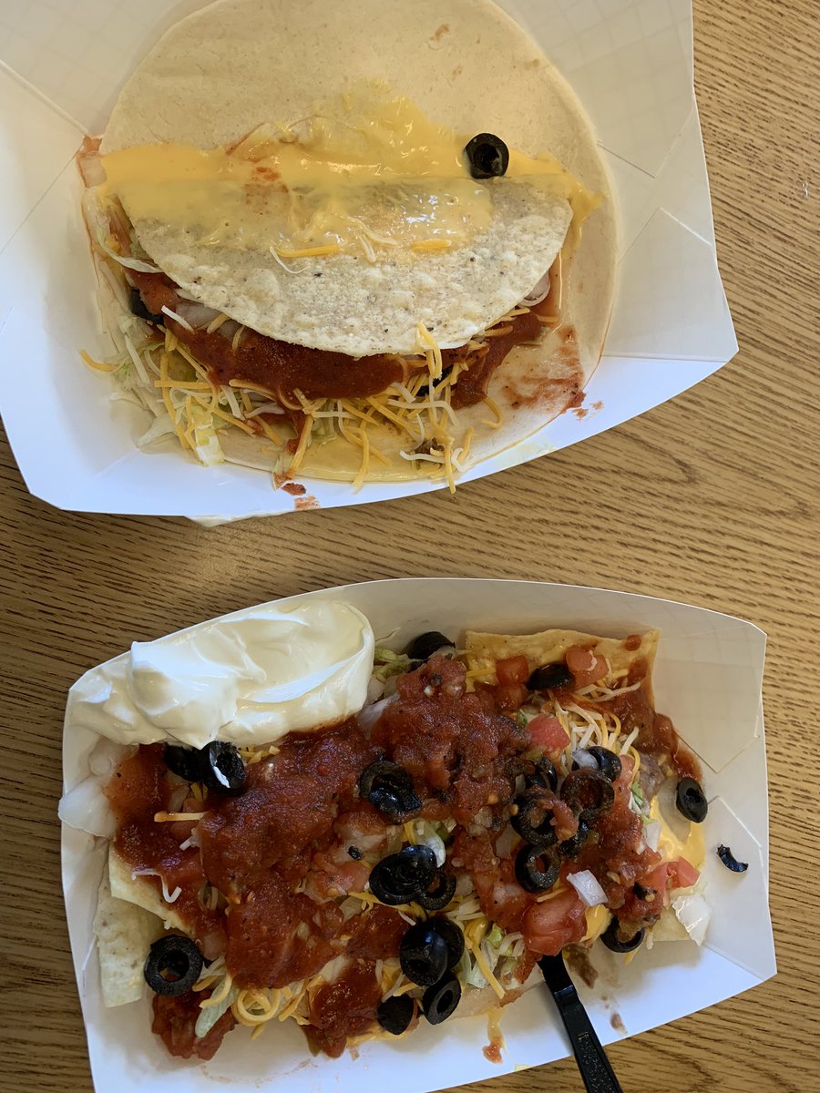 gmartinfoster's tweet photo. My boss is > your boss #ppsamberly @mrfuehr @TacoBobsMI https://t.co/ESEF6huZUF