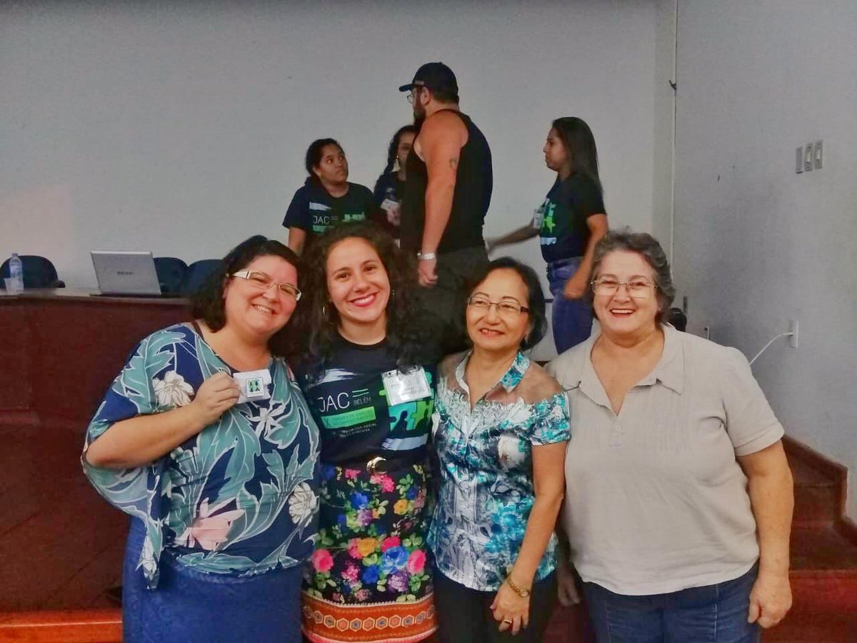 A mesa redonda sobre mulheres na análise do comportamento: trajetória de docentes da UFPA foi ministrada Olívia Kato, Aline Beckman e Solange Calgano, três ilustres docentes da Universidade Federa do Pará 💙✨