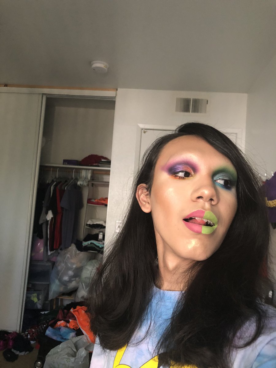 AlienRatDog_'s tweet photo. @jamescharles I used your mini palette to create this look today and safe to say... IโM IN LOVE. Saturated THE HOUSE. #sopigmented @MorpheBrushes https://t.co/5eSKelEVBe