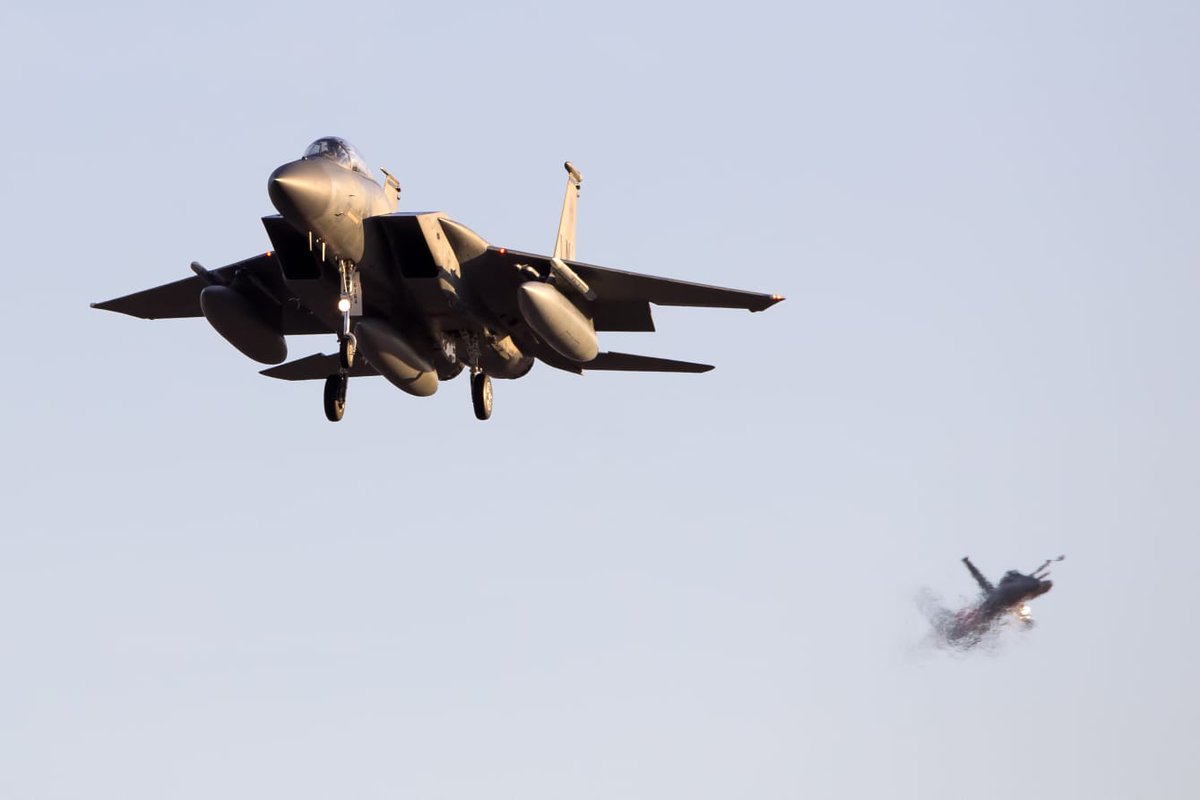 GCspotters's tweet photo. Impresionantes los cazas #f15 de la #usaf a su llegada a #gando para el #OceanSky19 #OS2019 @EjercitoAire @usairforce @NATO https://t.co/l5MN4335Rj