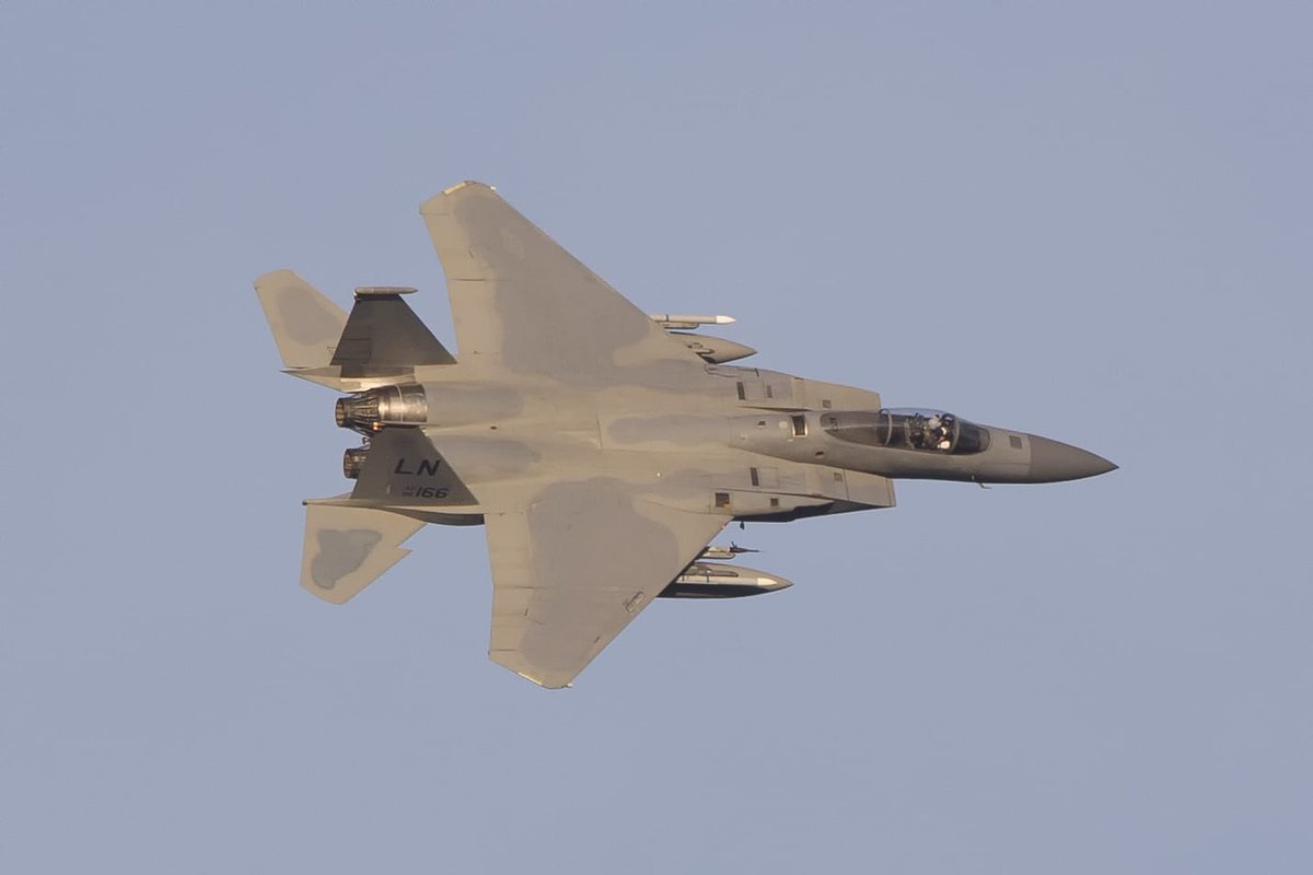 GCspotters's tweet photo. Impresionantes los cazas #f15 de la #usaf a su llegada a #gando para el #OceanSky19 #OS2019 @EjercitoAire @usairforce @NATO https://t.co/l5MN4335Rj