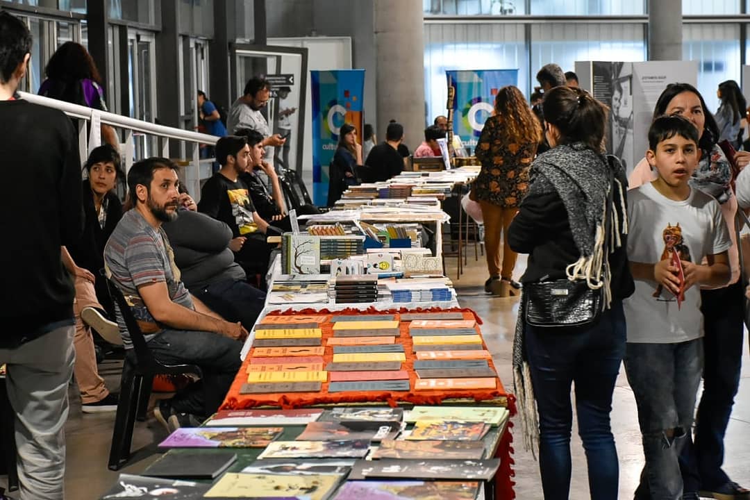 #NocheDeLosMuseos en el <a href="/CtroCulturalCba/">CCC</a> 🎶🎻 +📚 +🎭 👏