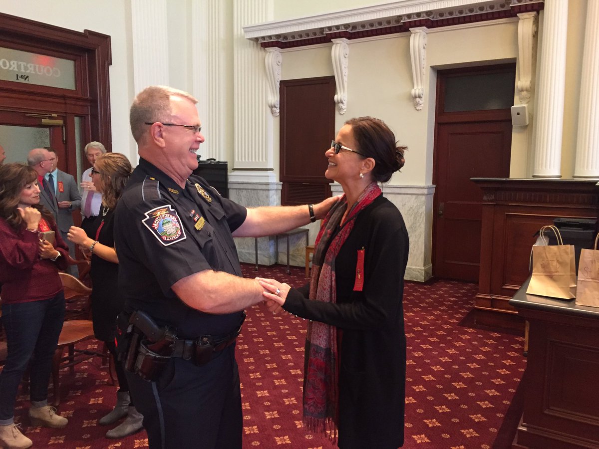 WWRecover2017's tweet image. Red Ribbon 2019, @Twinlakescenter @WWRecover2017 @PADrugAlcohol