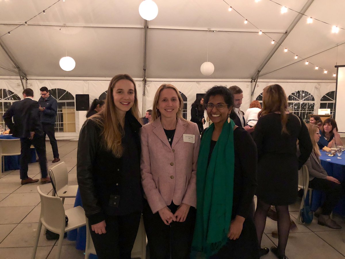 amurali327's tweet photo. 11th annual PSTP retreat βοΈ
Love having the opportunity to present my research findings and learning about all the cool research happening in the βBurgh #FuturePhysicianScientist #h2p @UPittEndo @PittMedStudents https://t.co/N3dUQioOjB