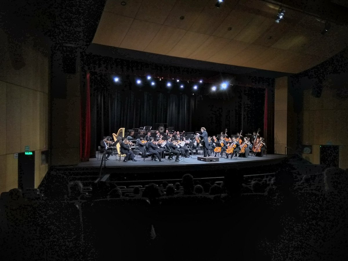 SinfonicaCuenca's tweet photo. ¡La @SinfonicaCuenca agradece a sus maravillosos públicos por su permanente apoyo. Hoy el V Concierto de la II Temporada 2019! #PasiónporlaMúsica #Amamosloquehacemos #MichaelMeissner #OrquestaSinfónicadeCuenca #AllYouNeedisEcuador #OSC https://t.co/FjHkML5WMK