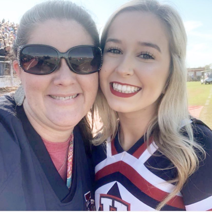 scp_9803's tweet photo. Two of my favorites! 
My girl ⁦@emmapenningtonn⁩ and ⁦@Literaturediva⁩!!❤️💙
#LHSHOCO2K19 https://t.co/8XHmfkpbtn