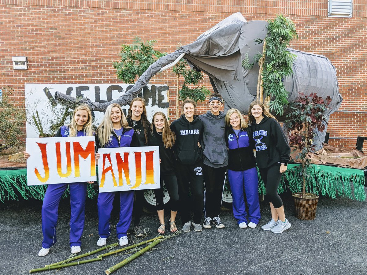 SequatchieHC's tweet photo. #SChoco19 Junior Float https://t.co/5jN4bFYeFU