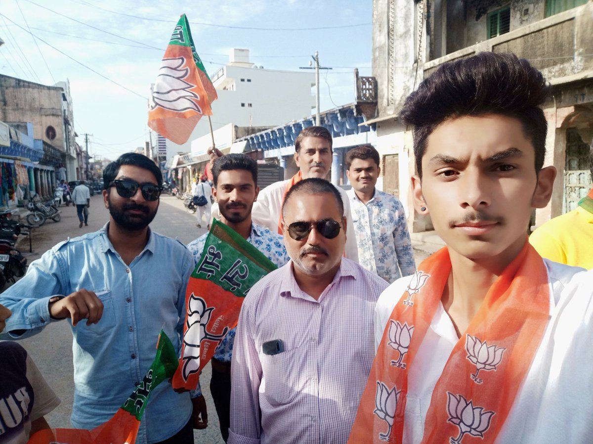 NSirvii's tweet photo. #इतिहास_केवल_वो_ही_रचता_हैं
#जिसके_मन_मे_कोई_जिद_हो
#Bhartiya #Janta #Party https://t.co/KWdwoatSso