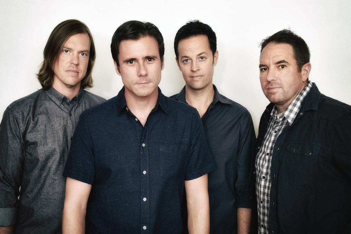 Jimmy eat world. Jimmy eat world обложка. Jimmy eat world группа фото. Jimmy eat. Jimmy eat world bleed american.